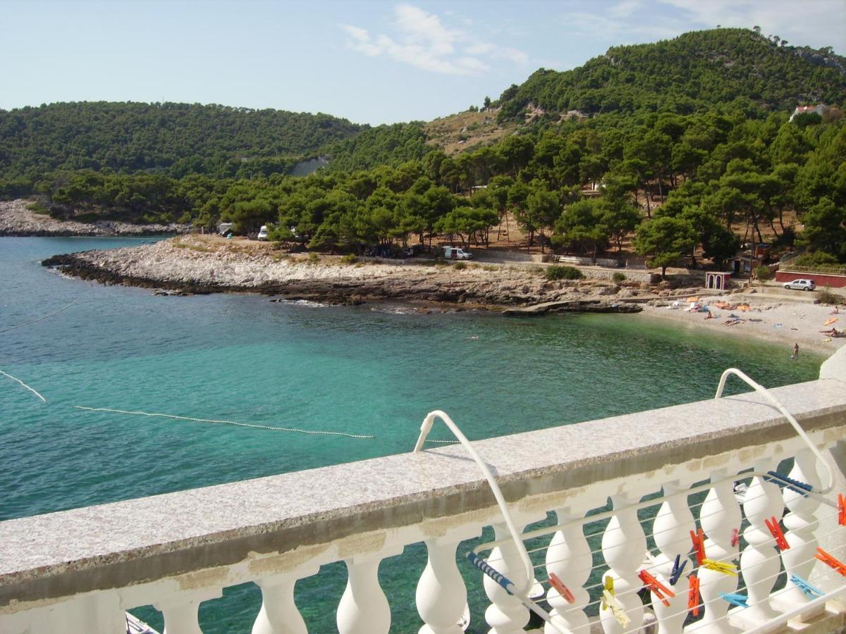 Apartments By The Sea Milna, Hvar - 12244 Eksteriør bilde